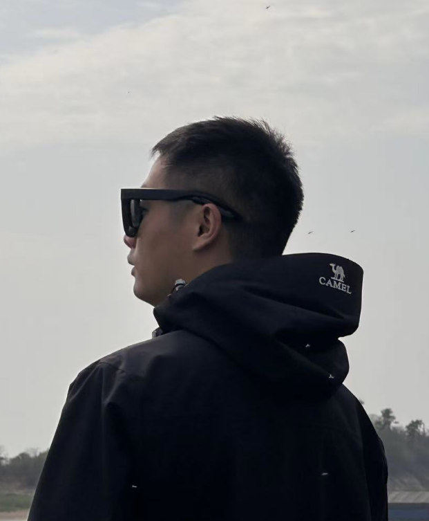 何哲
